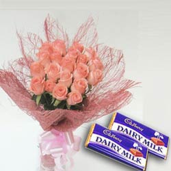 20 Pink Roses 2 Dairy Milk